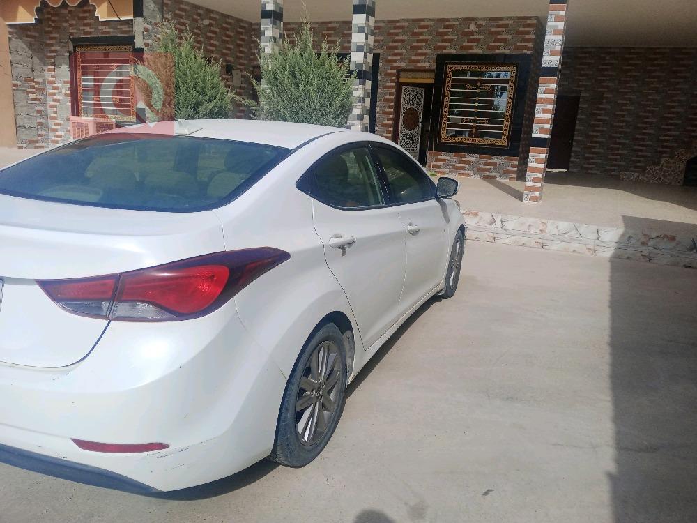 هیوندای ئەلەنترا